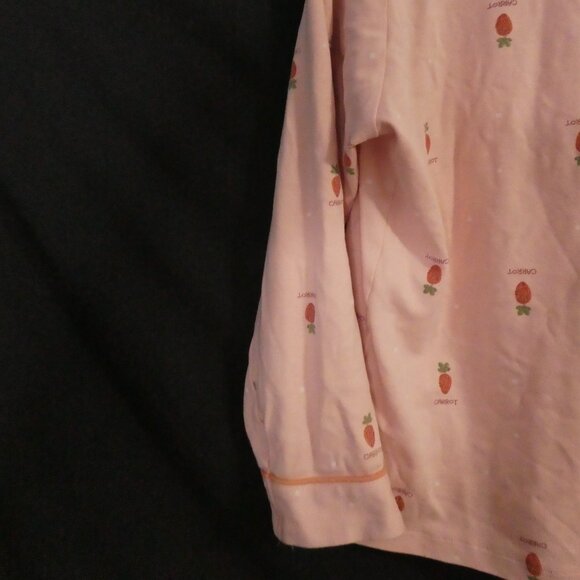 Unbranded | medium | Charming Carrot Pattern Long Sleeve Pajama Top W/ Pocket - Picture 9 of 14